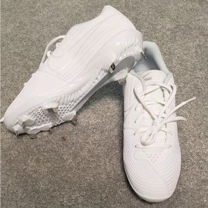 white nike softball cleats